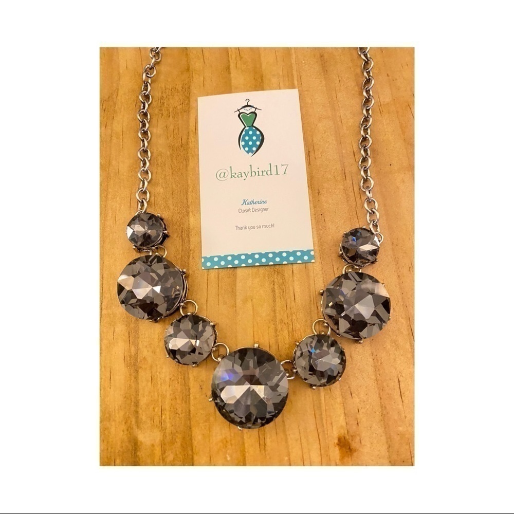 GRAY CRYSTAL STATEMENT NECKLACE #325 - Picture 3 of 3